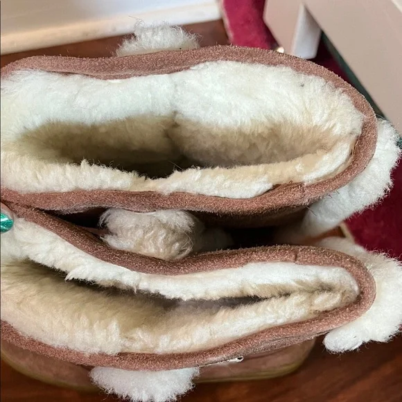 BearPaw Women's Brown Winter Boots - Picture 5 of 7